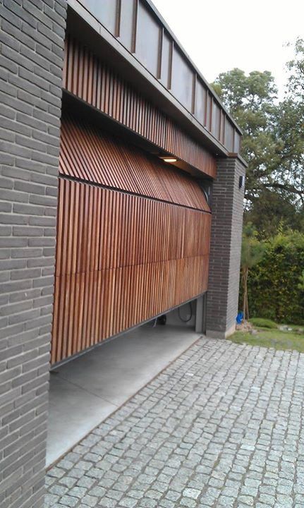 Inicio puerta levadizas
